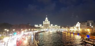 Moskva-noću.jpg