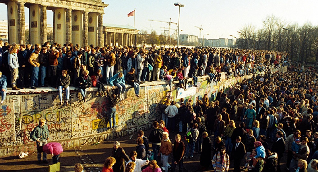 Dogodilo se na današnji dan, 9. studenoga... [Berlinski zid srušen]