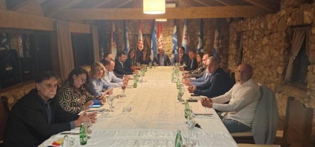 Predsjednik HDZ-a BiH dr. Dragan Čović na sastanku sa stranačkim dužnosnicima u Ljubuškom