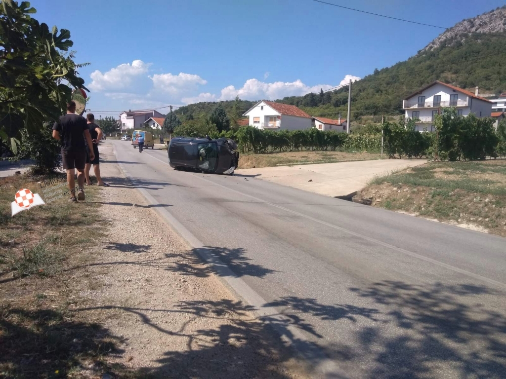 Nesvakidašnje: Tri prometne nesreće u manje od sat vremena na području Radišića
