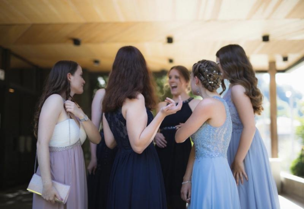 Sestre iz Ljubuškog žele pokloniti svečane haljine maturanticama