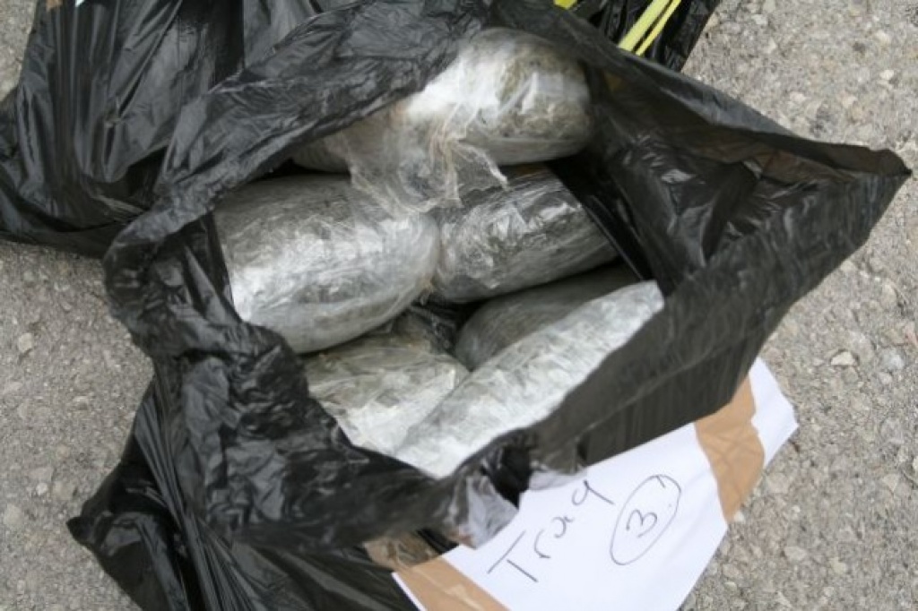 Metkovčani uhićeni u Hercegovini, u autu prevozili deset kilograma droge