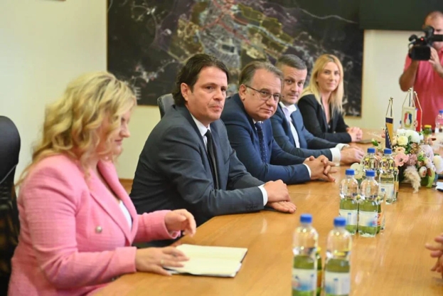 Premijer FBiH Nermin Nikšić, zajedno sa Vojinom Mijatovićem i Tonijem Kraljevićem posjetio Posušje