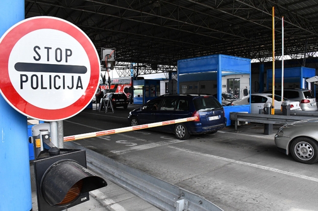 Pažljivo preko hrvatske granice, ogromne kazne za alkohol, meso, cigarete…