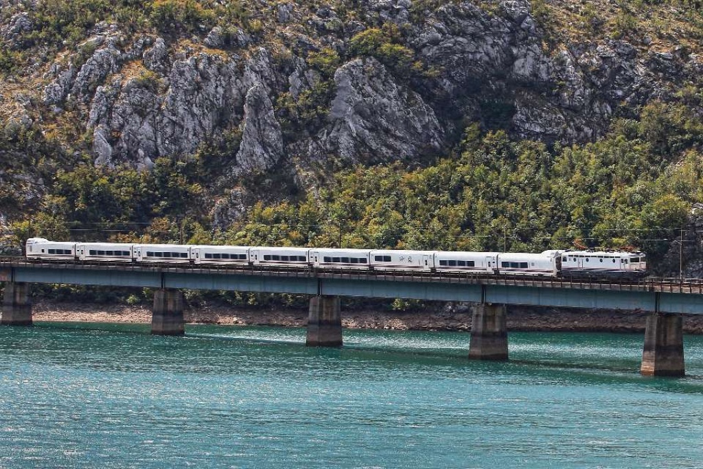 Pogledajte kako izgleda vožnja vlakom od Čapljine do Sarajeva [video 4K]