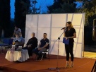 U Gradskom parku održana književna večer s fra Miljenkom Stojićem [foto]