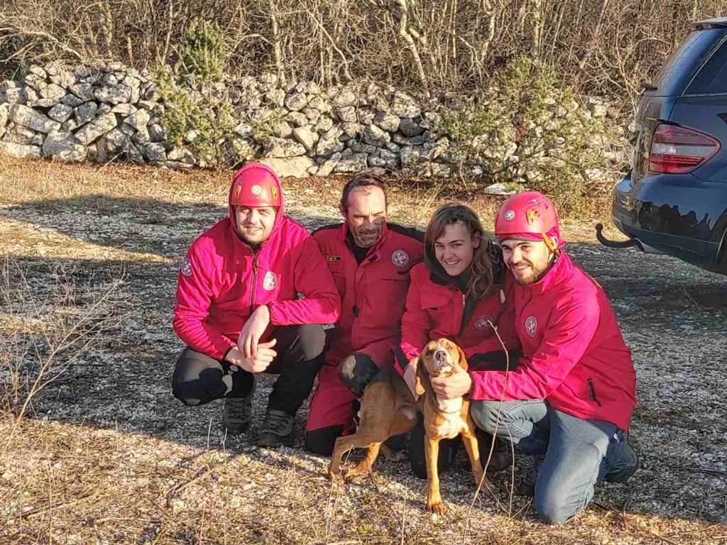 GSS Ljubuški spasio psa s dubine od 55 metara