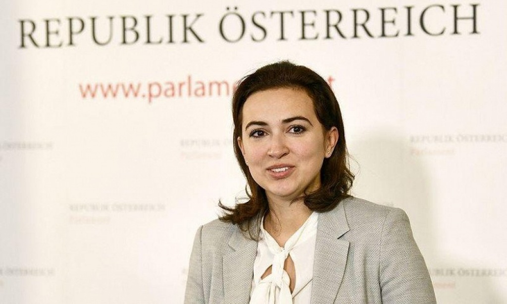 Alma Zadić iz Tuzle bit će ministrica pravde u Austriji: Od izbjeglice do utjecajne političarke