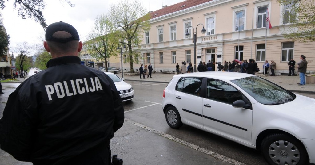 Povećana nazočnost policijskih službenika u blizini škola u ZHŽ-u