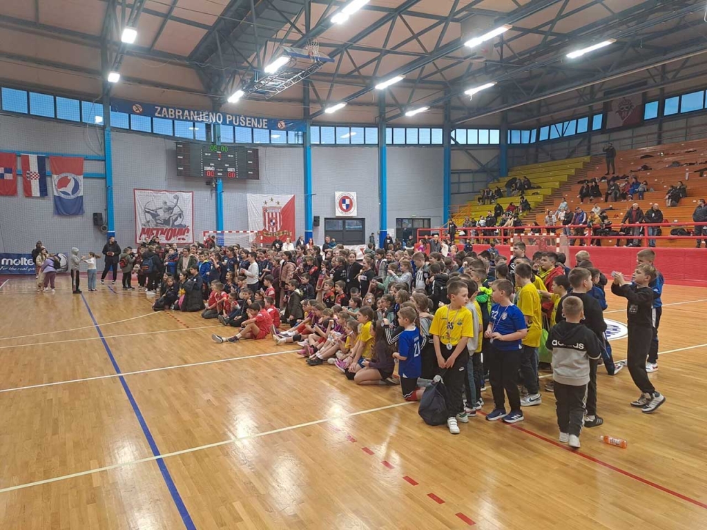 Mlađe kategorije Izviđača nastupile na turniru u Metkoviću