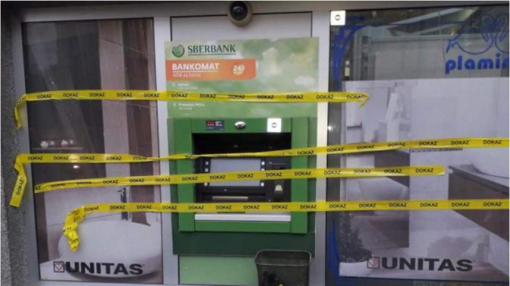 Lopovi s brzim računalima i dekoderima opljačkali bankomate, odnijeli više od dva milijuna KM