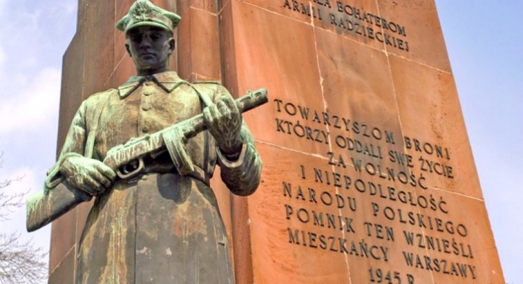 Poljska ruši oko 500 spomenika iz vremana komunizma