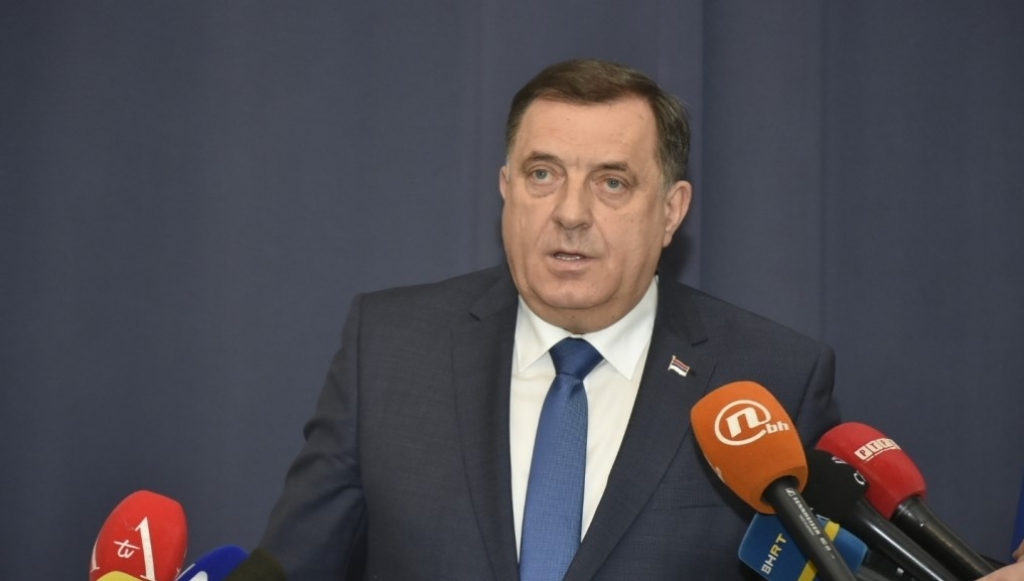 Dodik pozvao Komšića da podnese ostavku