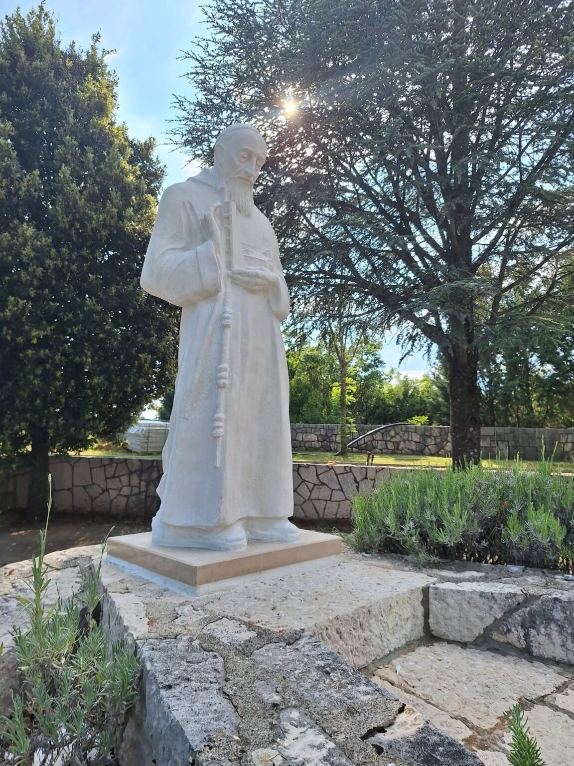 18576-1152x1536.jpg