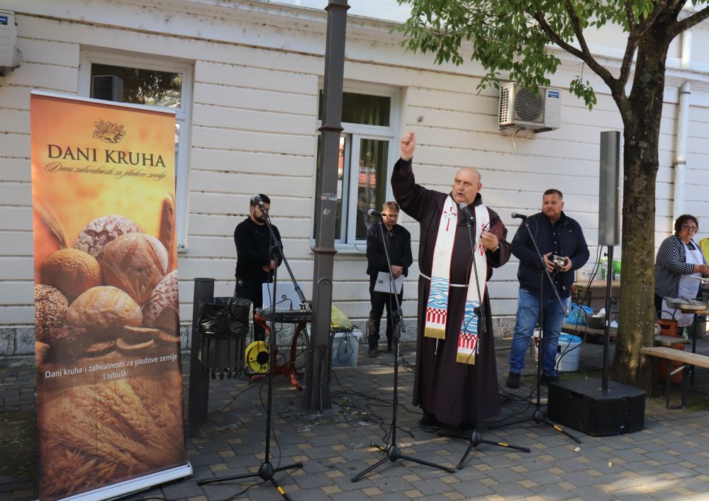 dani_kruha_5.JPG
