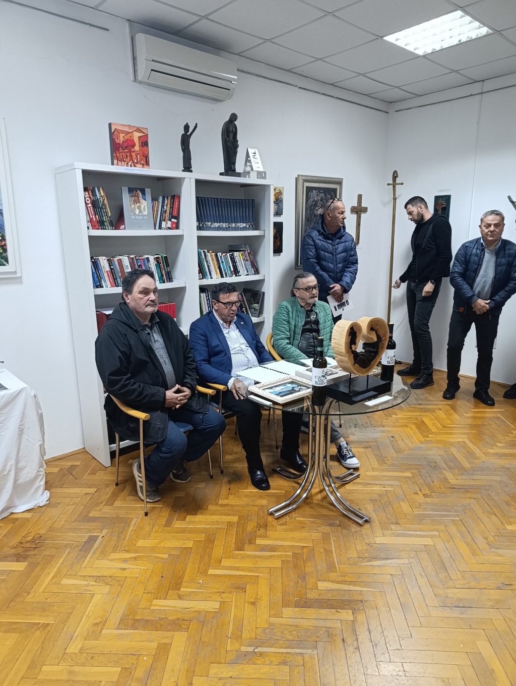 U Knjižnici Ljubu&scaron;ki otvorena izložba &bdquo;Prostor u skulpturi &ndash; skulptura u prostoru&ldquo;