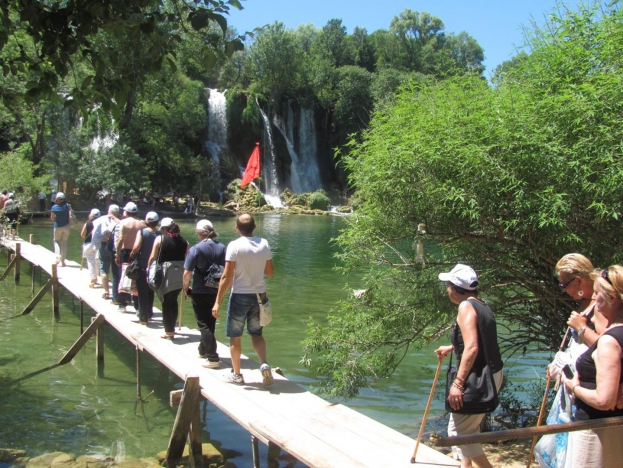 Domaći gosti i potrošnja ove bi godine trebali započeti oporavak turizma