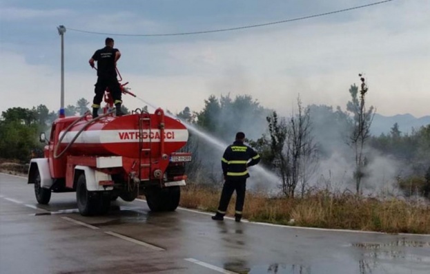 Ljubuški vatrogasci gasili požar na Gožulju