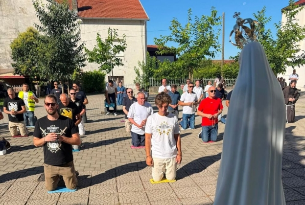 U Ljubuškom održan molitveni hod “Od crkve do crkve”