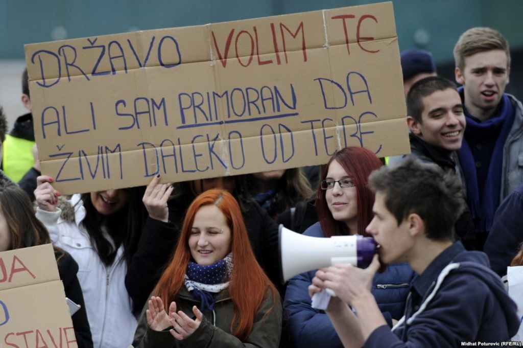 ​Čak 80 posto mladih u BiH živi s roditeljima zbog financijskih razloga