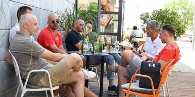 Delegacija RK Izviđač Agrama na rukometnom kampu u Omišu