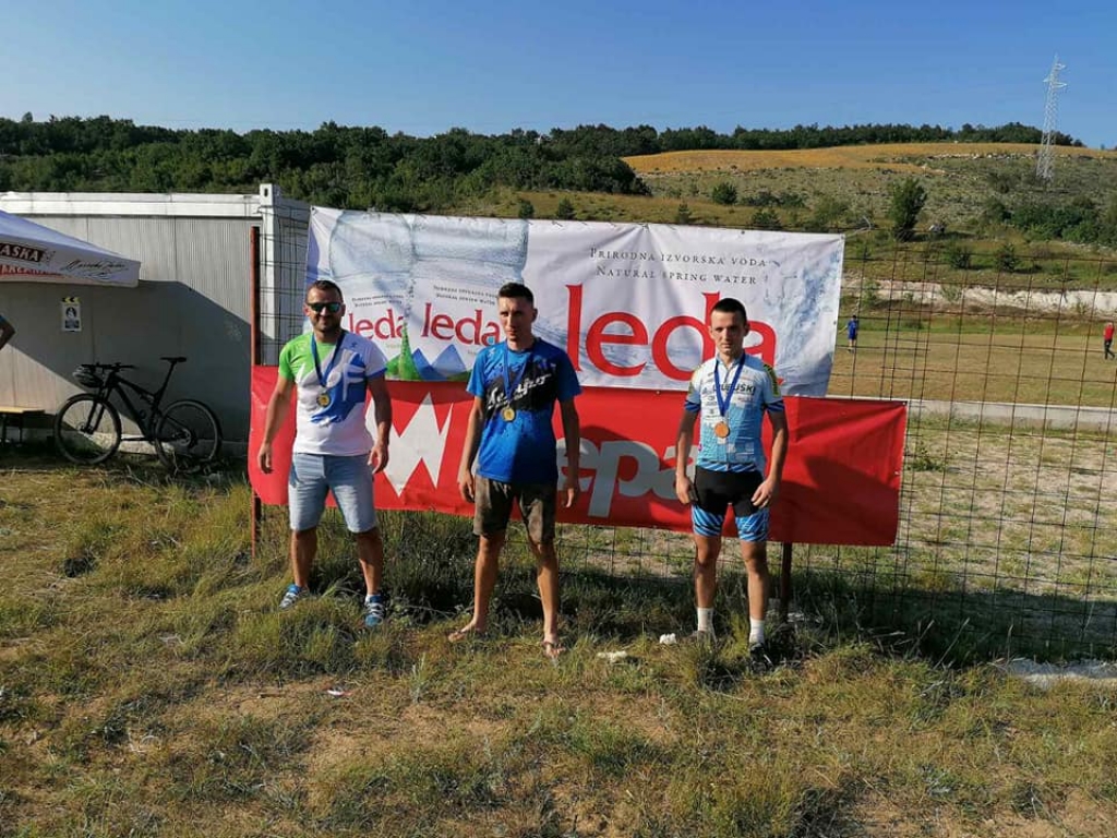 Biciklistički klub Ljubuški osvojio odličja na Hercegovina Open XCO utrci [foto]