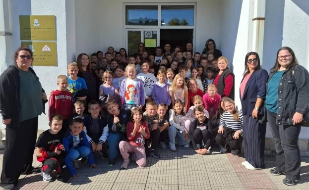 Akcija &quot;Čitaj i ti&quot;: U Knjižnicu Ljubuški učlanilo se 225 učenika trećih razreda osnovnih škola