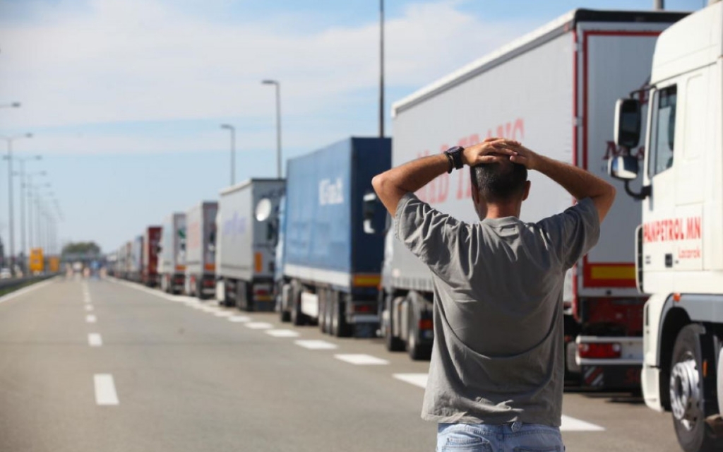 Počeo veliki štrajk prijevoznika u BiH: Ne toče gorivo, obustavljen transport robe