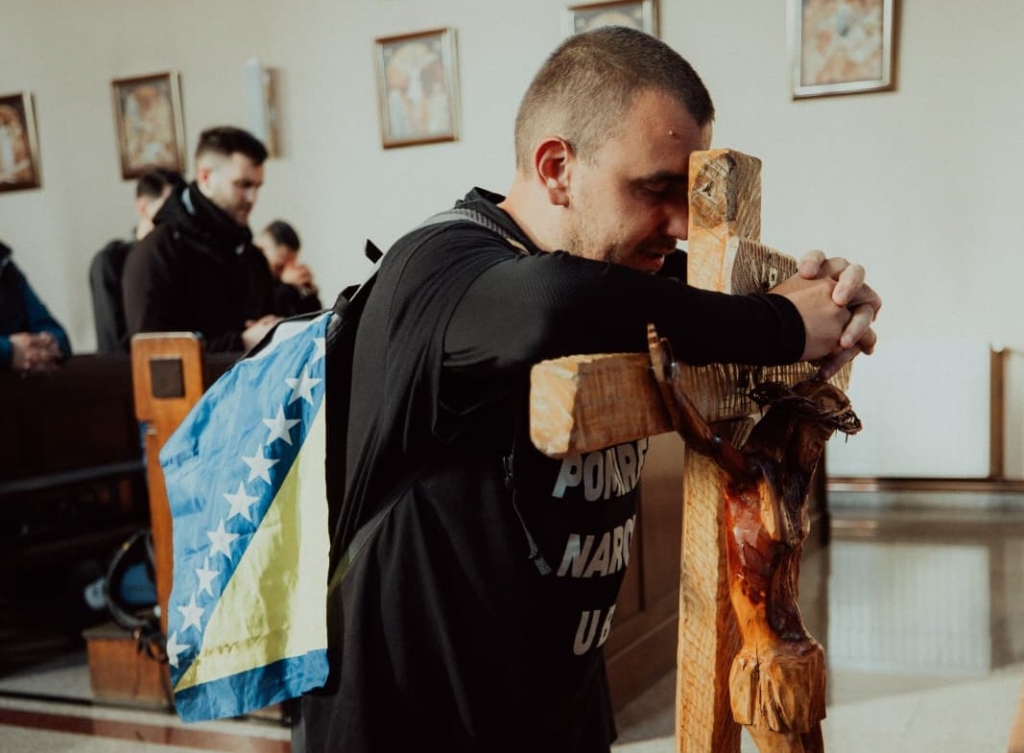 Objavljena pjesma &bdquo;Križ oprosta&rdquo; u izvedbi Mislava Ramljaka