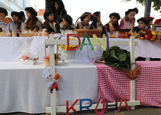 Ljubuški: Održani “Dani kruha i zahvalnosti za plodove zemlje” [FOTO]