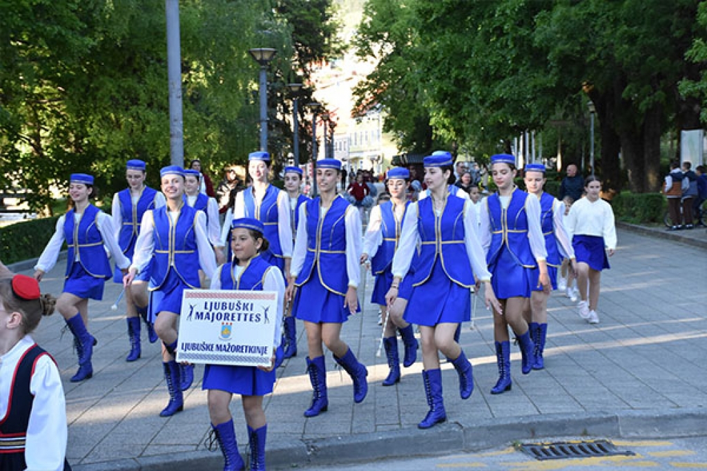 Ljubuške mažoretkinje sudjelovale u Livnu na smotri mažoretkinja „Li-Cro Majorettes“