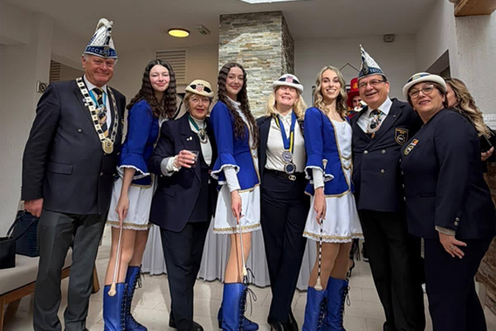 Ljubu&scaron;ke mažoretkinje na tradicionalnom karnevalu u Ka&scaron;telima