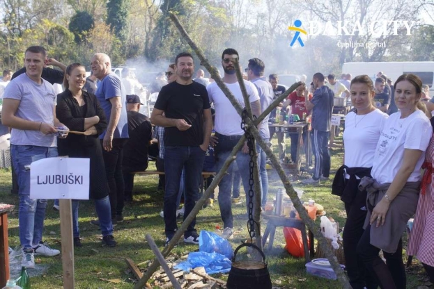 Grašijada u Trebižatu: Žiri na čelu s MasterChef kandidatom odlučio čiji je grah najbolji