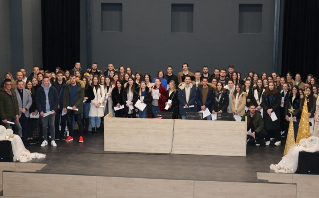 Javni poziv za dodjelu jednokratnih financijskih potpora studentima viših godina Grada Ljubuškog