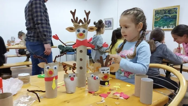 NAJAVA: Treća božićna kreativna radionica za osnovnoškolce u Knjižnici Ljubuški