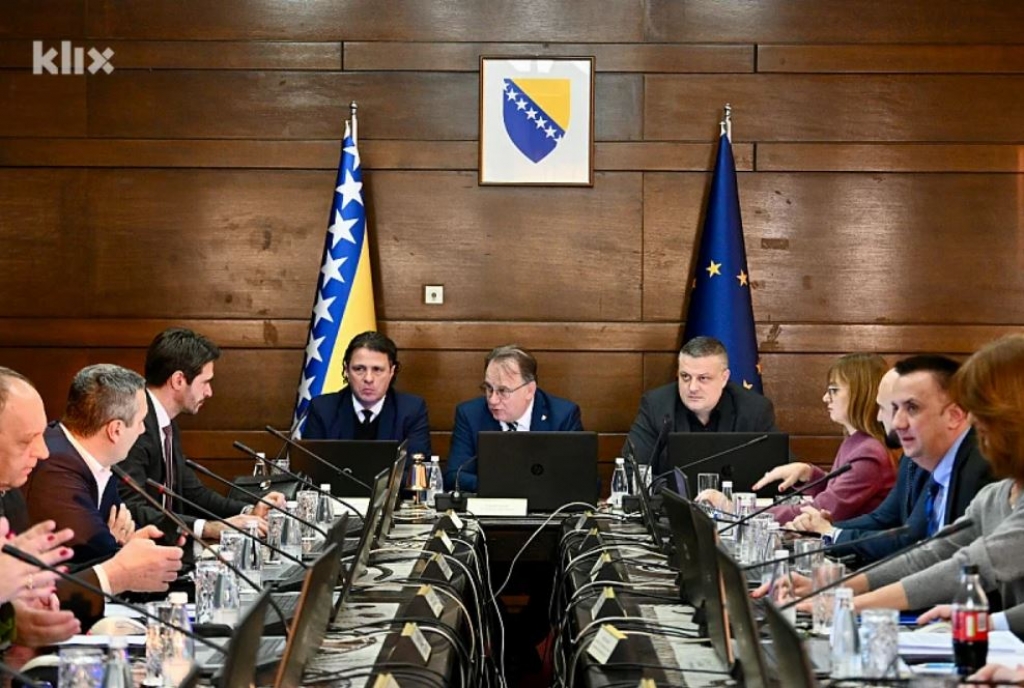 Vlada FBiH donijela uredbu koja omogućava poslodavcima da radnicima isplate neoporezivu pomoć