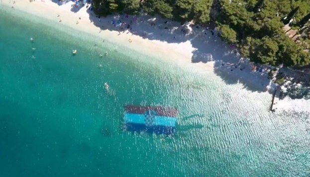 Guinness poslao potvrdu: Hrvatska zastava razvijena pod vodom najveća je na svijetu