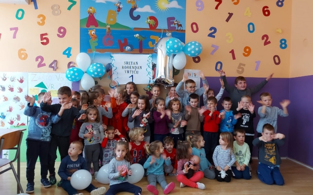 Vrtić u Vitini proslavio svoj prvi rođendan uz pjesmu, smijeh, veselje i igru