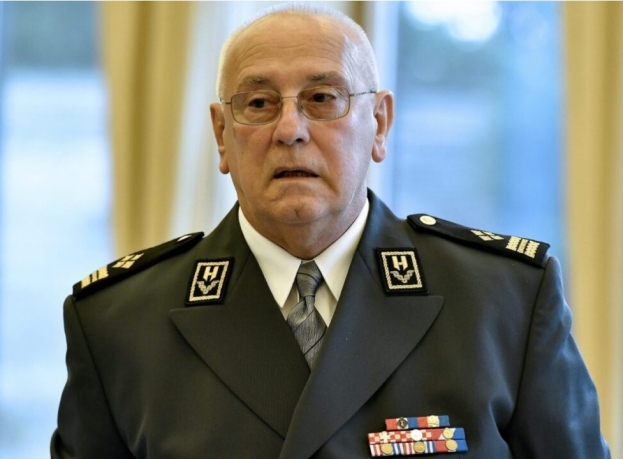 General Ante Roso: One koji nisu spremni poginuti za Hrvatsku umoljavam da napuste dvoranu
