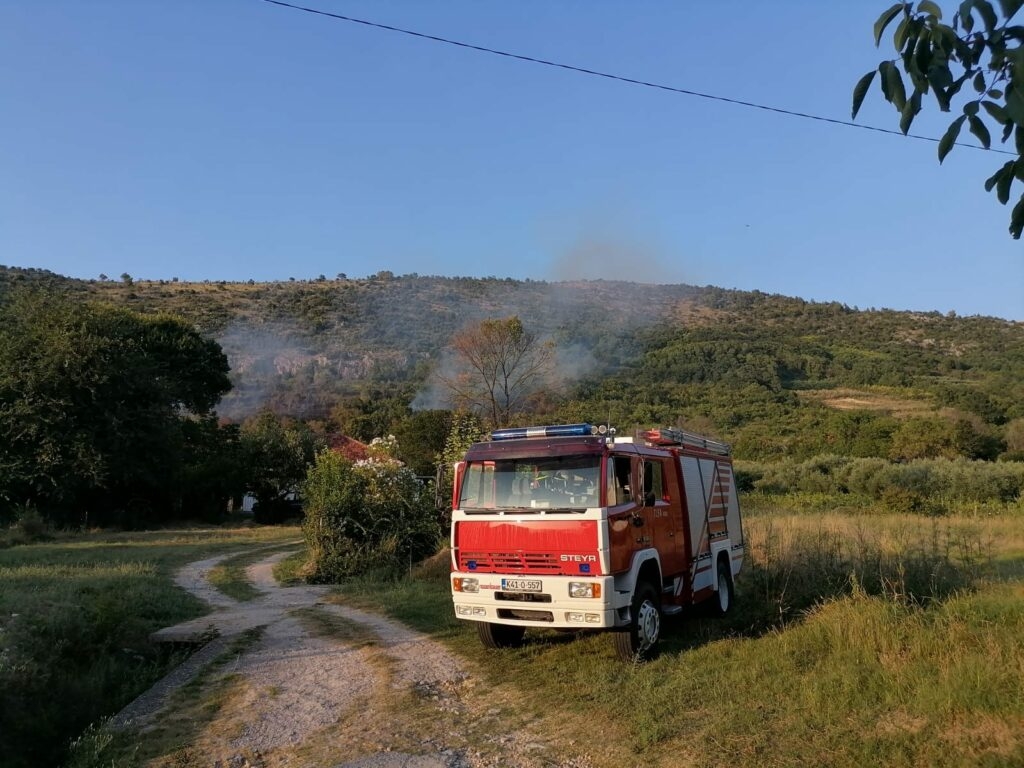 U prvih devet mjeseci ove godine u Županiji Zapadnohercegovačkoj ukupno 954 vatrogasne intervencije