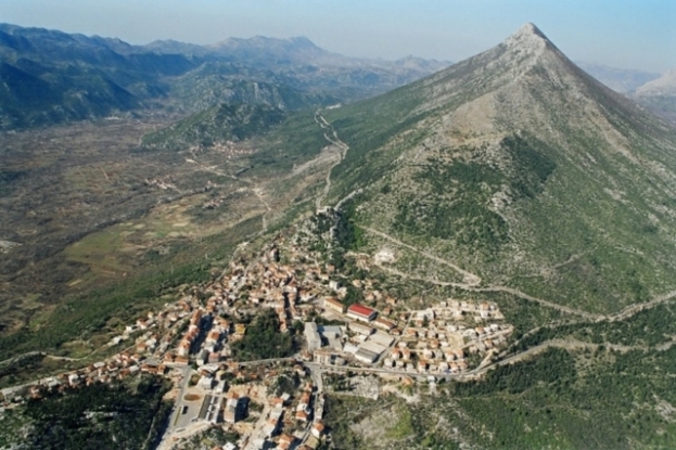 Vukovi zaklali tovara čovjeku ispred kuće! Mještani vrgoračkih sela u strahu od čestih pohoda krvoločnih zvijeri