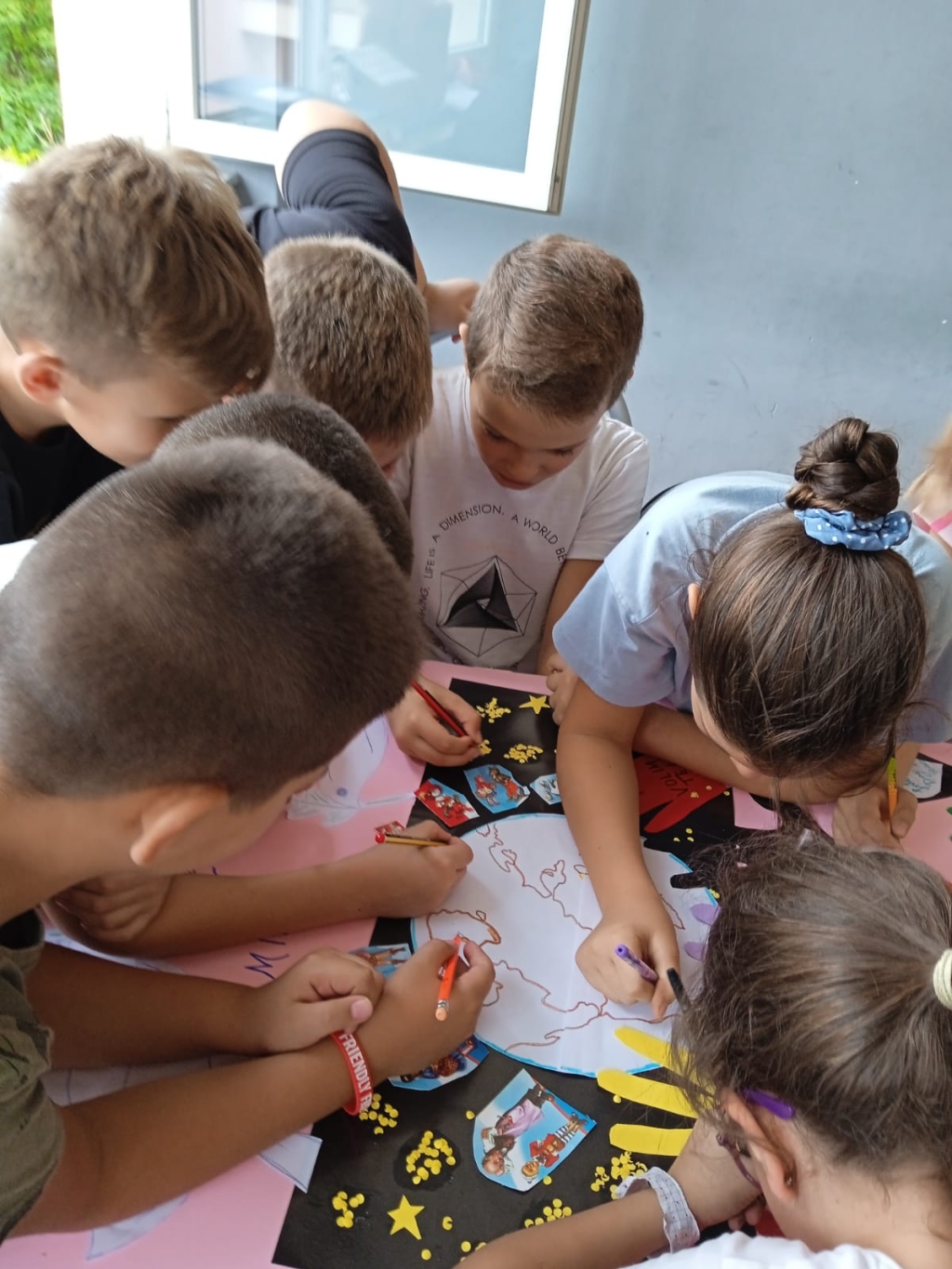 Osnovna škola Tina Ujevića Vitina obilježila Međunarodni dan mira