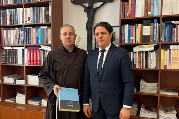 Dopremijer Kraljević posjetio Franjevački provincijalat Bosne Srebrene