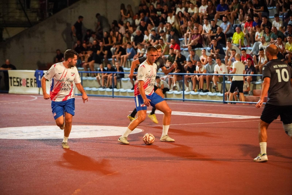 Večeras na rasporedu polufinale, a finalna utakmica igra se u ponedjeljak