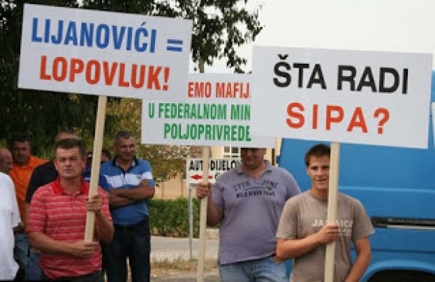 Poljoprivrednici blokiraju veletržnicu u Čapljini