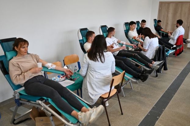 Ljubu&scaron;ki srednjo&scaron;kolci darovali 54 doze krvi