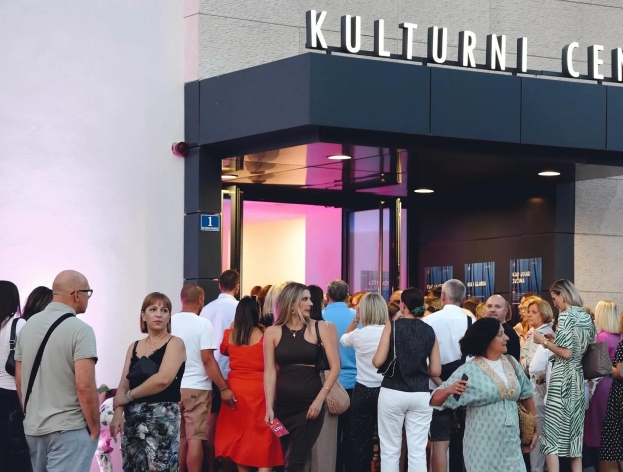 Predstava PAS MATTER oduševila ljubušku publiku [FOTO]