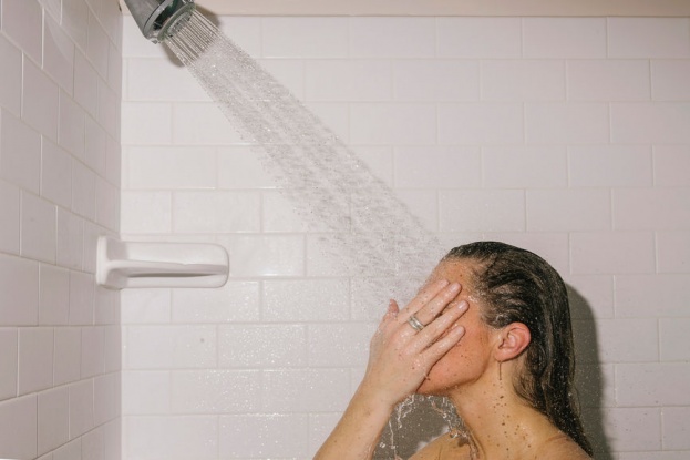 Zašto umivanje tijekom tuširanja nije dobro za kožu?