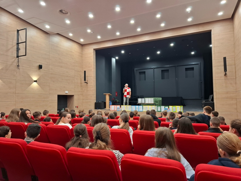 Predstavljena knjiga „101 sportska legenda“ autora Mire Naletilića [FOTO]