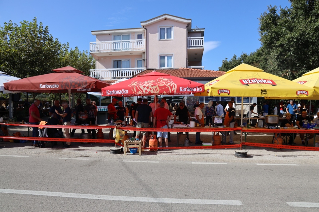 Ljubuški ponovno miriše na tradiciju: Više od 20 ekipa stiže na šestu Džigarijadu